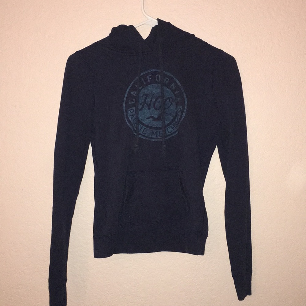 hollister sweater:)